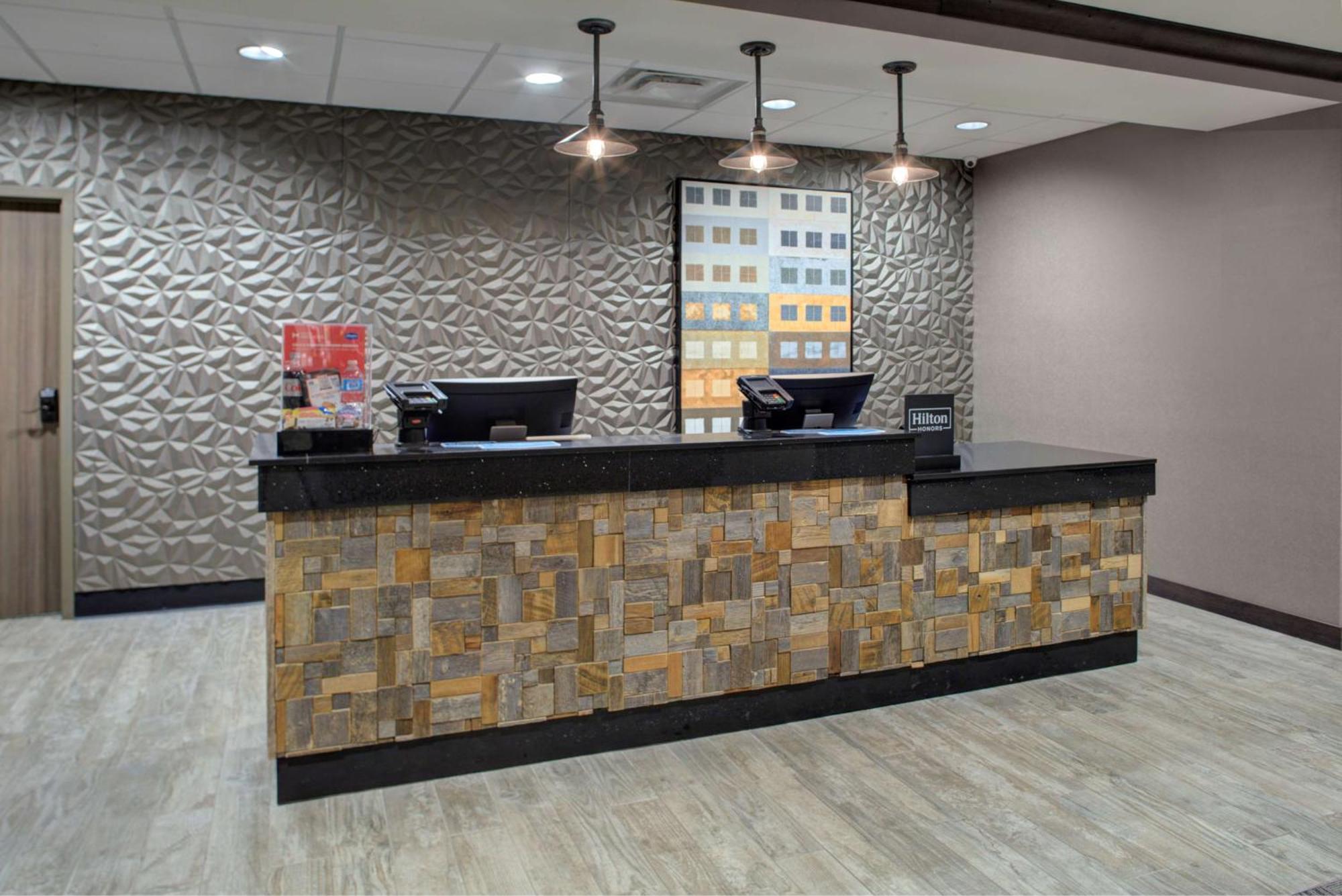 Hampton Inn & Suites Columbus Scioto Downs Exterior foto